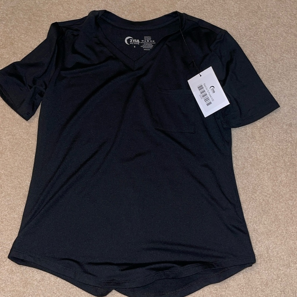 Zyia pocket tee